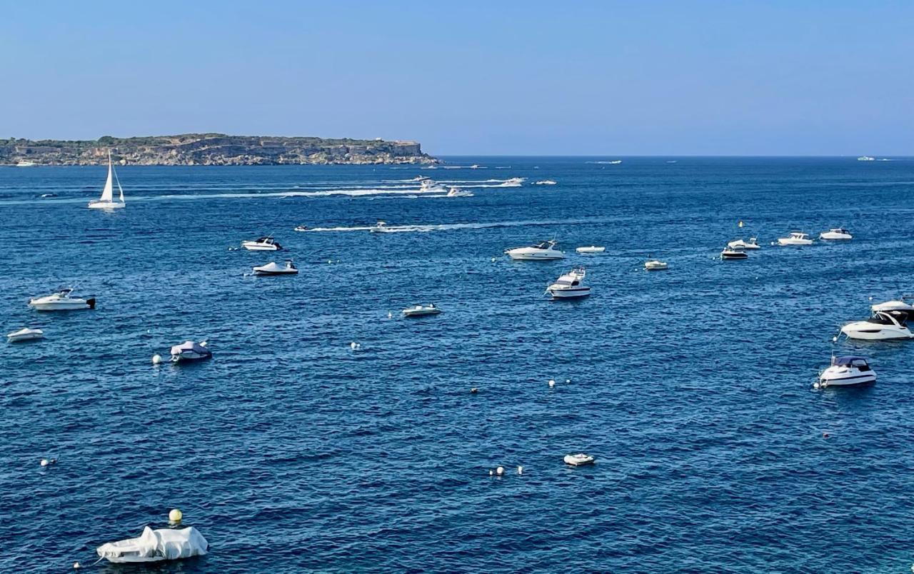 Spacious Luxurious Apartment With Seaview Mellieħa Exterior foto
